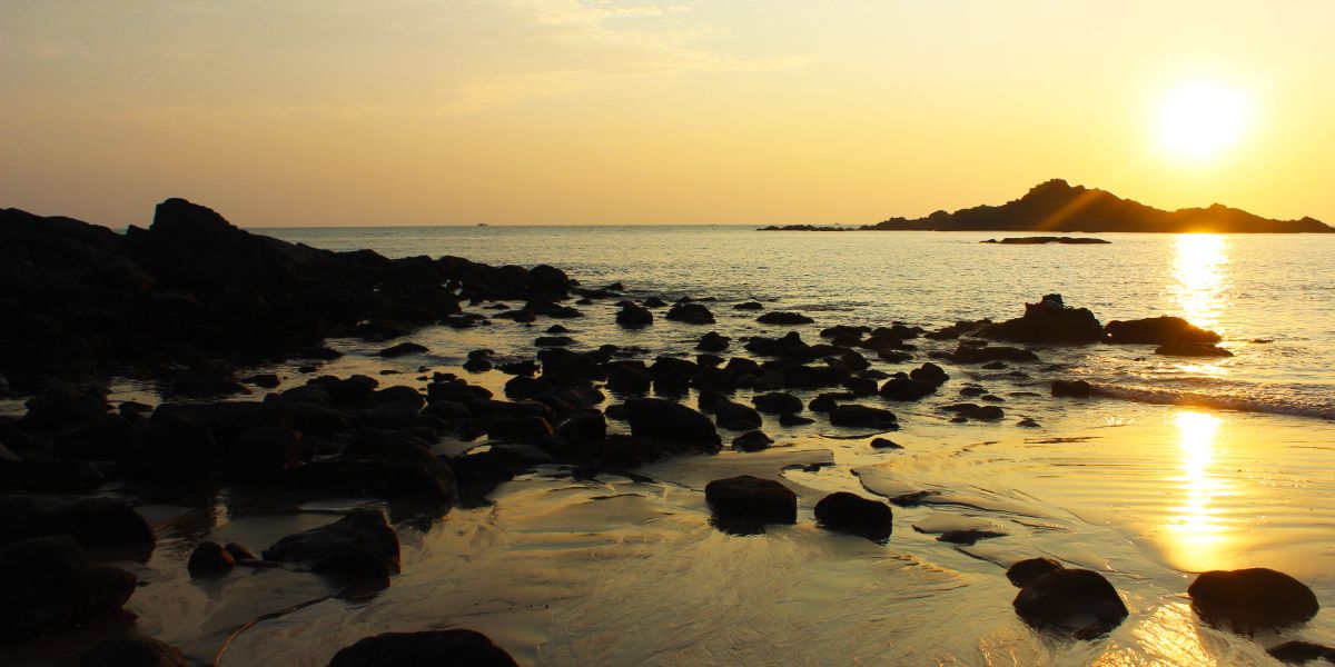 Early winter mornings - Best time to enjoy Gokarna's beaches (Holidify)